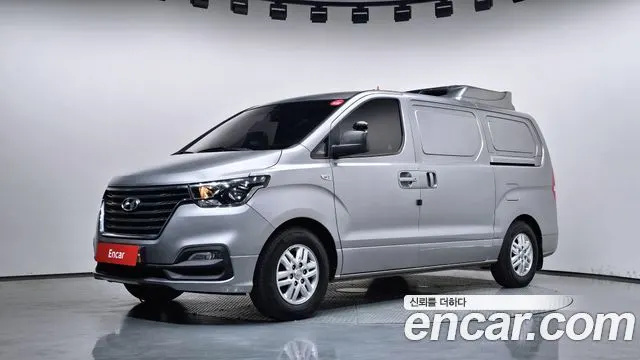 HYUNDAI GRAND STAREX 2021