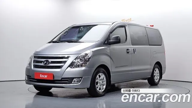 HYUNDAI GRAND STAREX 2017