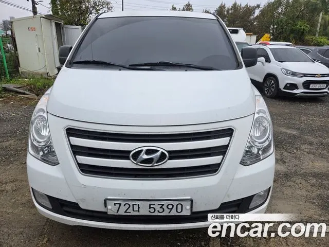 HYUNDAI GRAND STAREX 2017