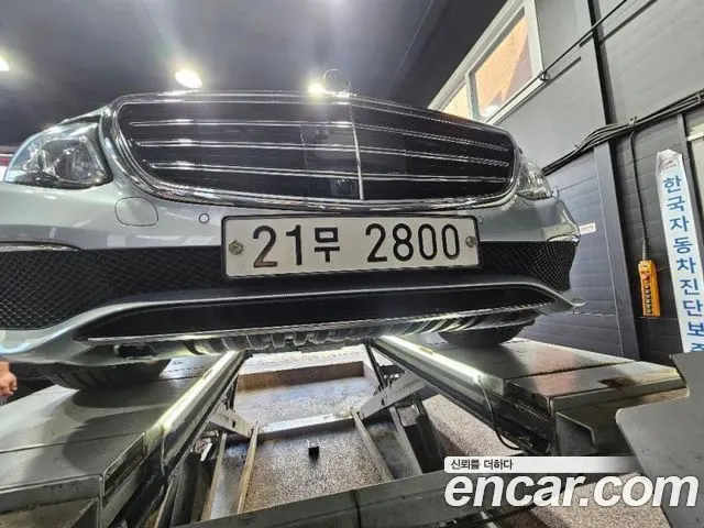 MERCEDES-BENZ E-CLASS W213 2017