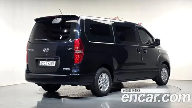 HYUNDAI GRAND STAREX 2020