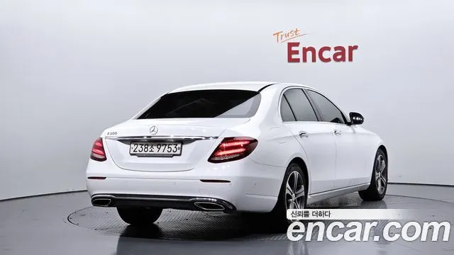 MERCEDES-BENZ E-CLASS W213 2019